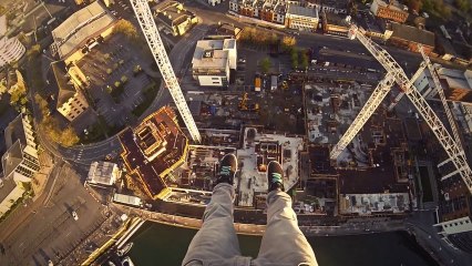 Crane Climb in Southampton, whithout protection! Awesome...