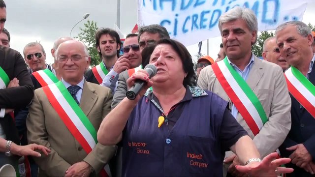 Teverola (CE) - La protesta degli operai Indesit -1- (10.06.13)