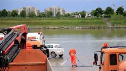Austrians clean up Danube's shores after floods