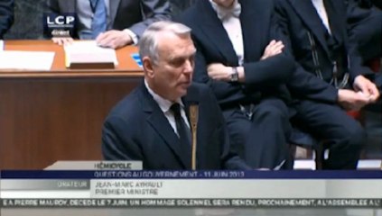 Ayrault ordonne la dissolution de Troisième Voie