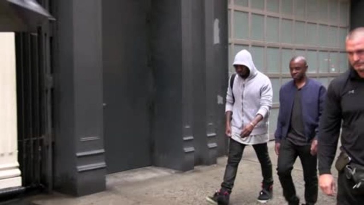 Kanye West Snaps at Photographer While in New York