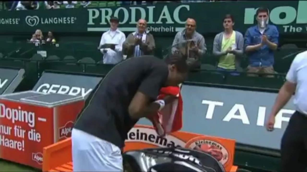Halle: Monfils lässt Raonic keine Chance