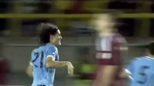 Cavani scores in style for Uruguay