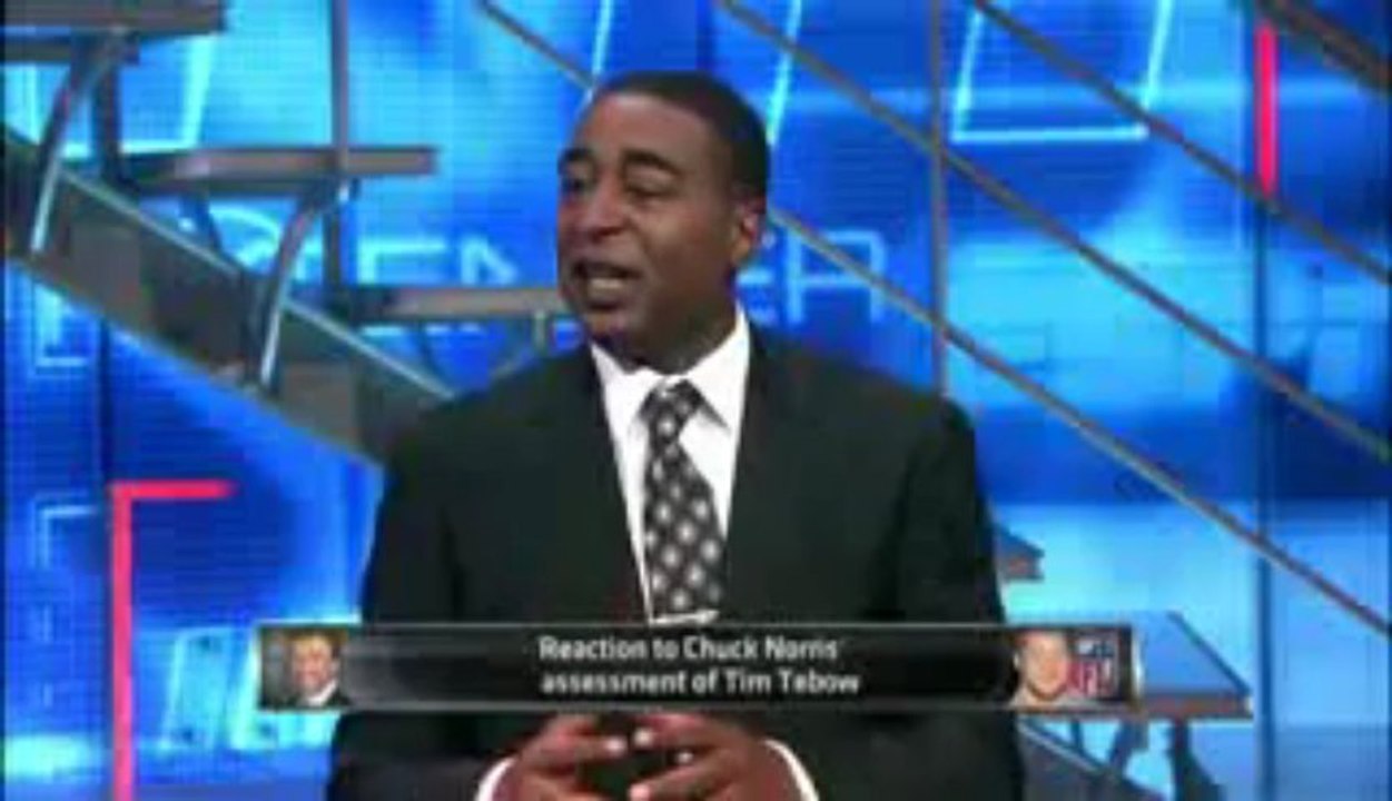 바­카­라잘하는법★TTBB2.COM★바­카­라추천Chuck Norris Compares Himself To Tebow
