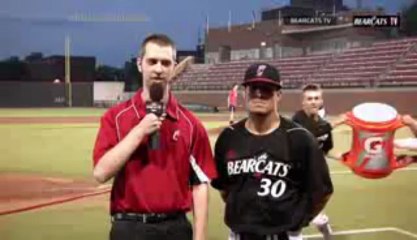 바­카­라잘하는법★TTBB2.COM★바­카­라추천Best Available Video- Cincy Photobombs