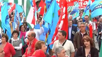 SINDACATI UNITI IN PIAZZA
