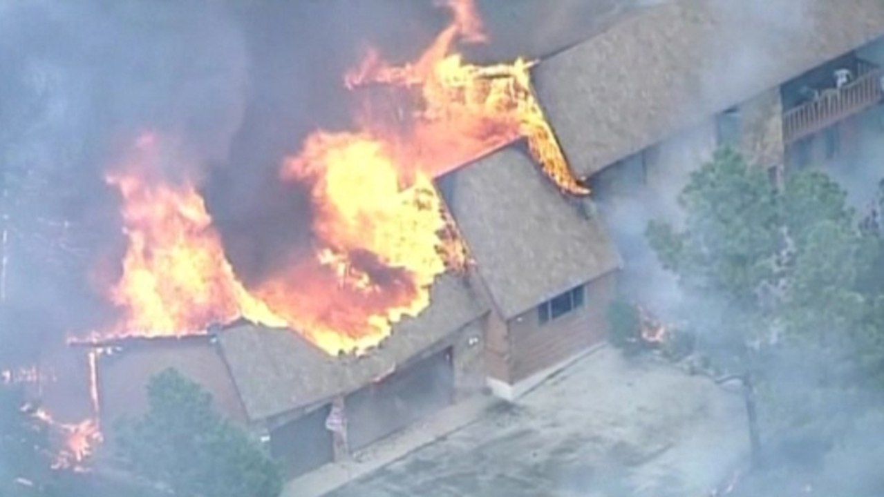 Forest fire rages in Colorado