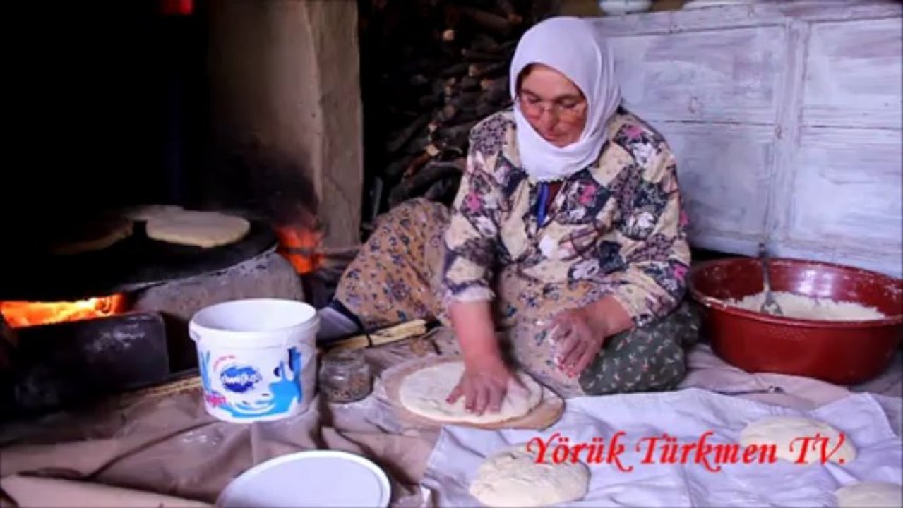 AZİZİYE KÖYÜ SAKİNLERİNDEN MUSA SERT İN EVİNDEYİZ.