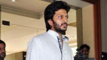 Riteish Deshmukh @ Priyanka Chopra's Father's Prayer Meet !