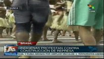 Indígenas brasileños protestan contra construcción de represa