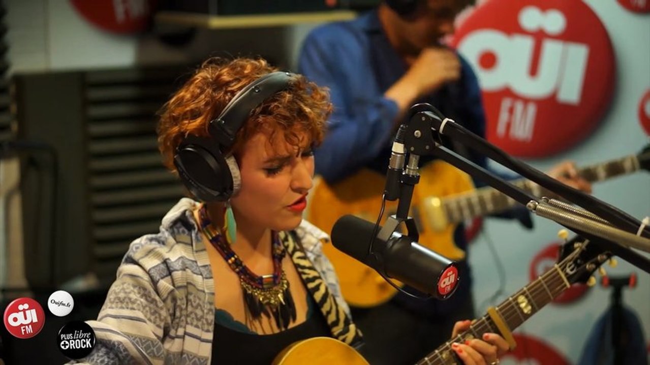 Elisa Jo - Joy Division Cover - Session Acoustique OÜI FM