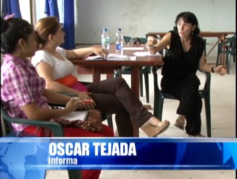 Los docentes y alumnos del plantel educativo CESUM recibieron capacitación en cuanto al tema de sexualidad en los jóvenes