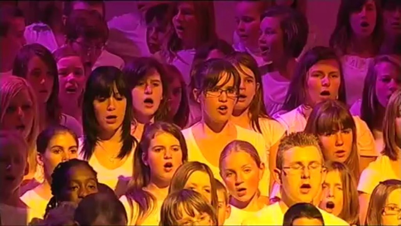 Academide de Lille I you need is love Le bonheur est dans les chants