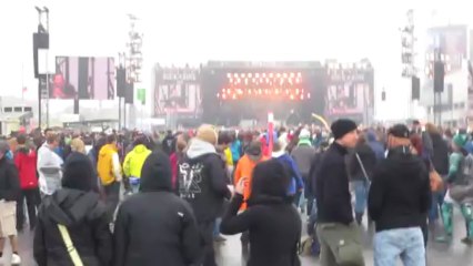 Simple Plan - Summer Paradise