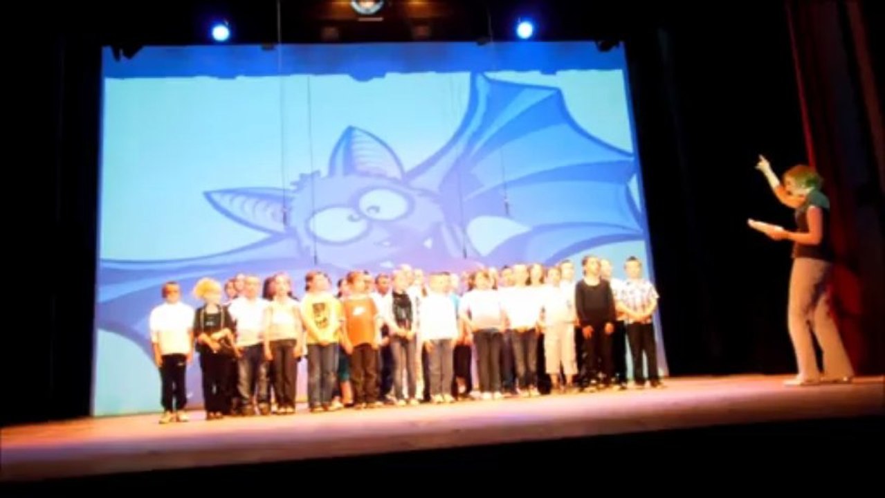 La chorale CM1 CM2 Ecole Duchenne Boulogne/Mer chante Chauve Souris de Thomas Fersen