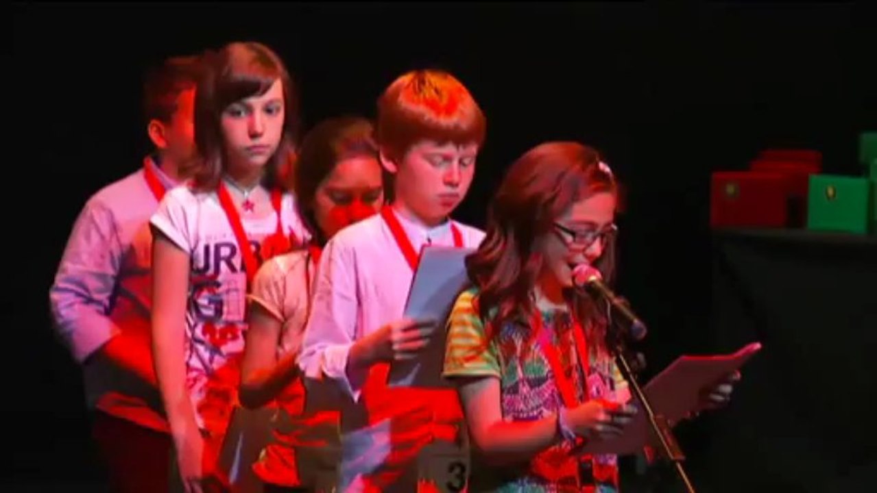 TV3 - Telenotícies migdia - La final del nen que millor llegeix de Catalunya