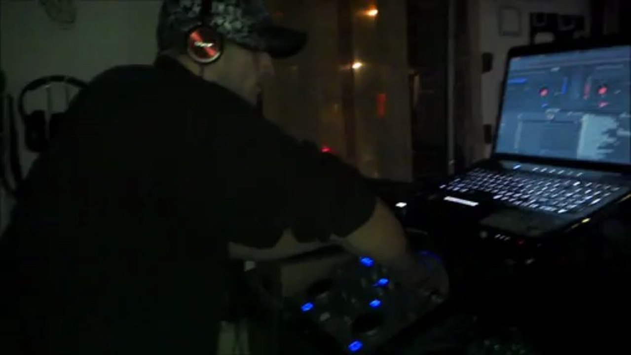 DJ €-tron20€lf -  GamnamHartz'n-MIXX (LIVE) 2012