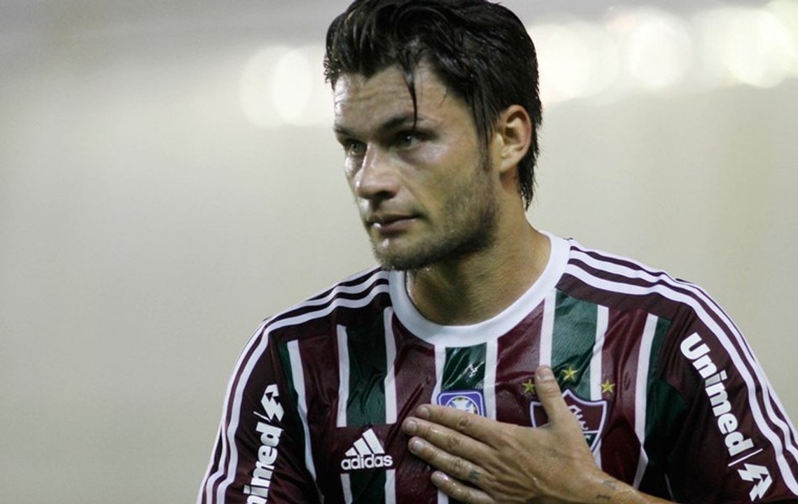 Le coup franc juninhesque d'un éternel espoir brésilien !