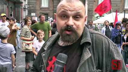 Napoli - Zulù aggredito da gruppo fascista: corteo a Napoli (12.06.13)