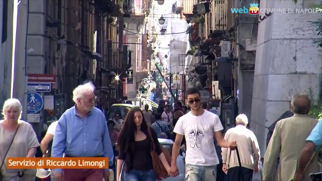 Napoli - La Polizia Municipale nel Centro storico. Bici elettriche ed Infopoint (12.06.13)
