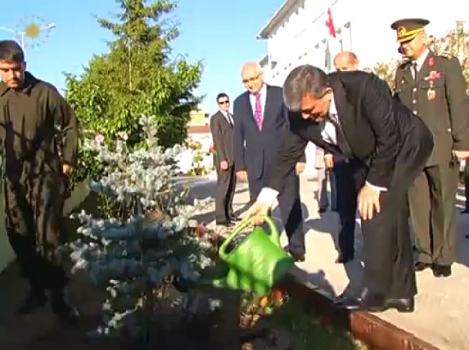 Cumhurbaşkanı Gül'ün, Rize İl Jandarma Komutanlığını Ziyareti