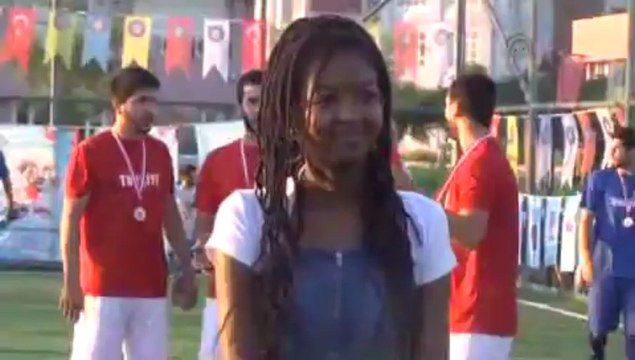 Afrikalı öğrenciler, Ankara'nın Bağları ile oynadı