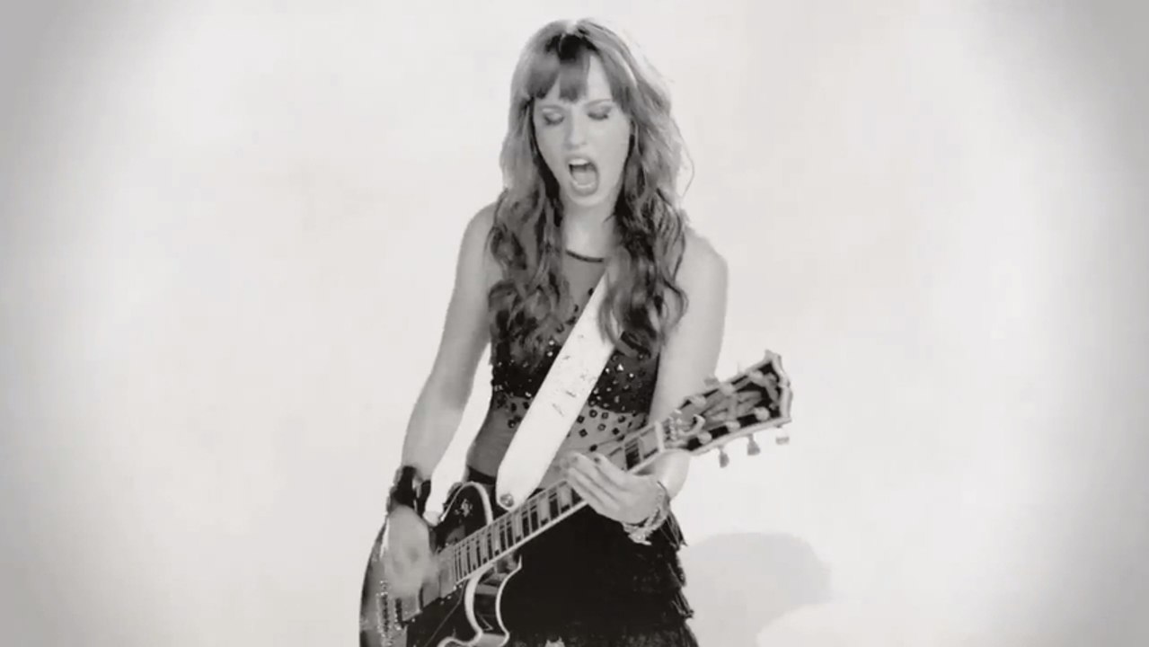 BandFuse: Rock Legends - "Love Bites (So Do I)" By Halestorm - E3 Trailer