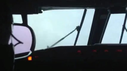 Boeing Business Jet (BBJ) Go-Around in Heavy Rain