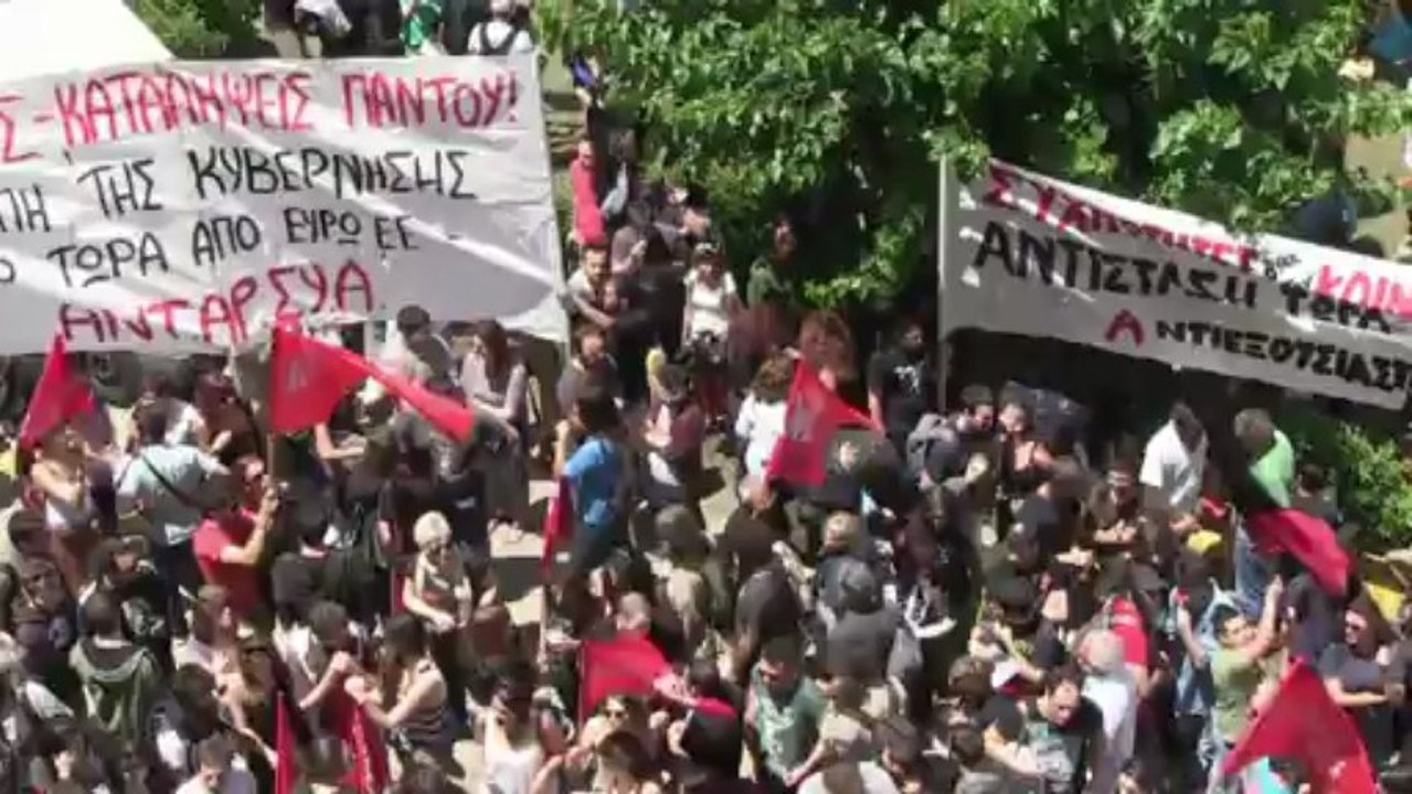 Grèce: des milliers de manifestants contre la fermeture de ERT