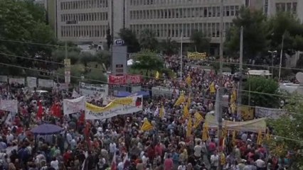 Greeks strike over state TV closure