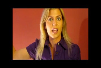 Woman ranting Where to get hair extensions online