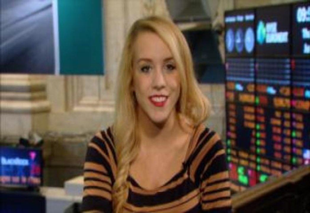 Retail Sales Top Expectations, Jobless Claims Fall