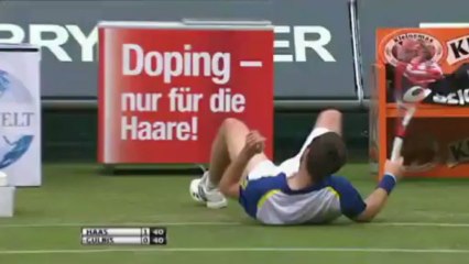 Halle - Haas dà spettacolo e vola ai quarti