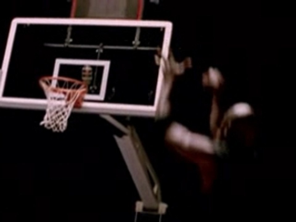 Michael Jordan vs himself (Pub Nike)