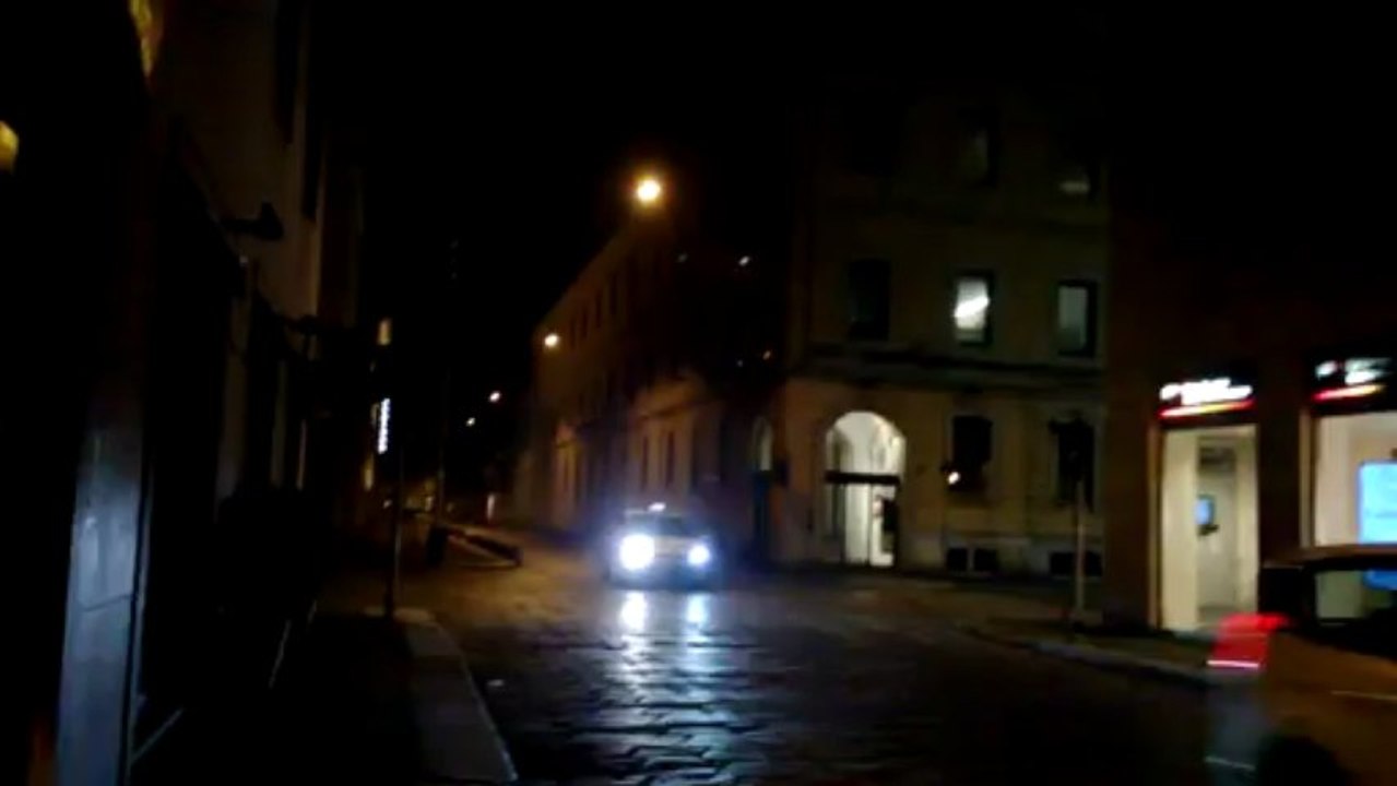 Videotest 1080p Nokia Lumia 820 (per confronto di notte con Samsung Galaxy S3)