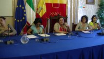 Napoli - Cittadini immigrati a scuola di italiano (13.06.13)