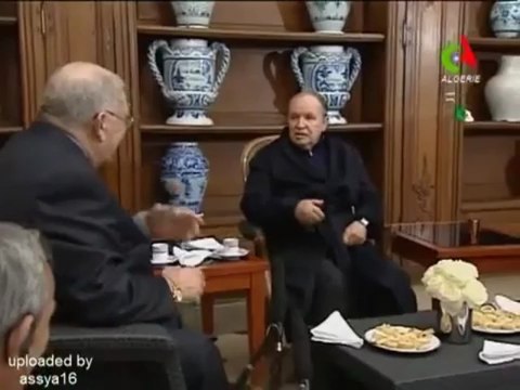 Algerie info : premières images du président bouteflika vivant a paris