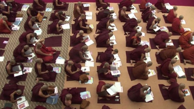 Myanmar monks meet over deadly religious unrest