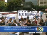Profesores universitarios dictan clases magistrales en Plaza Venezuela