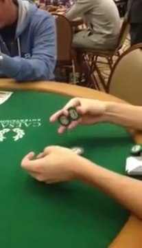 Trick avec des jetons de poker