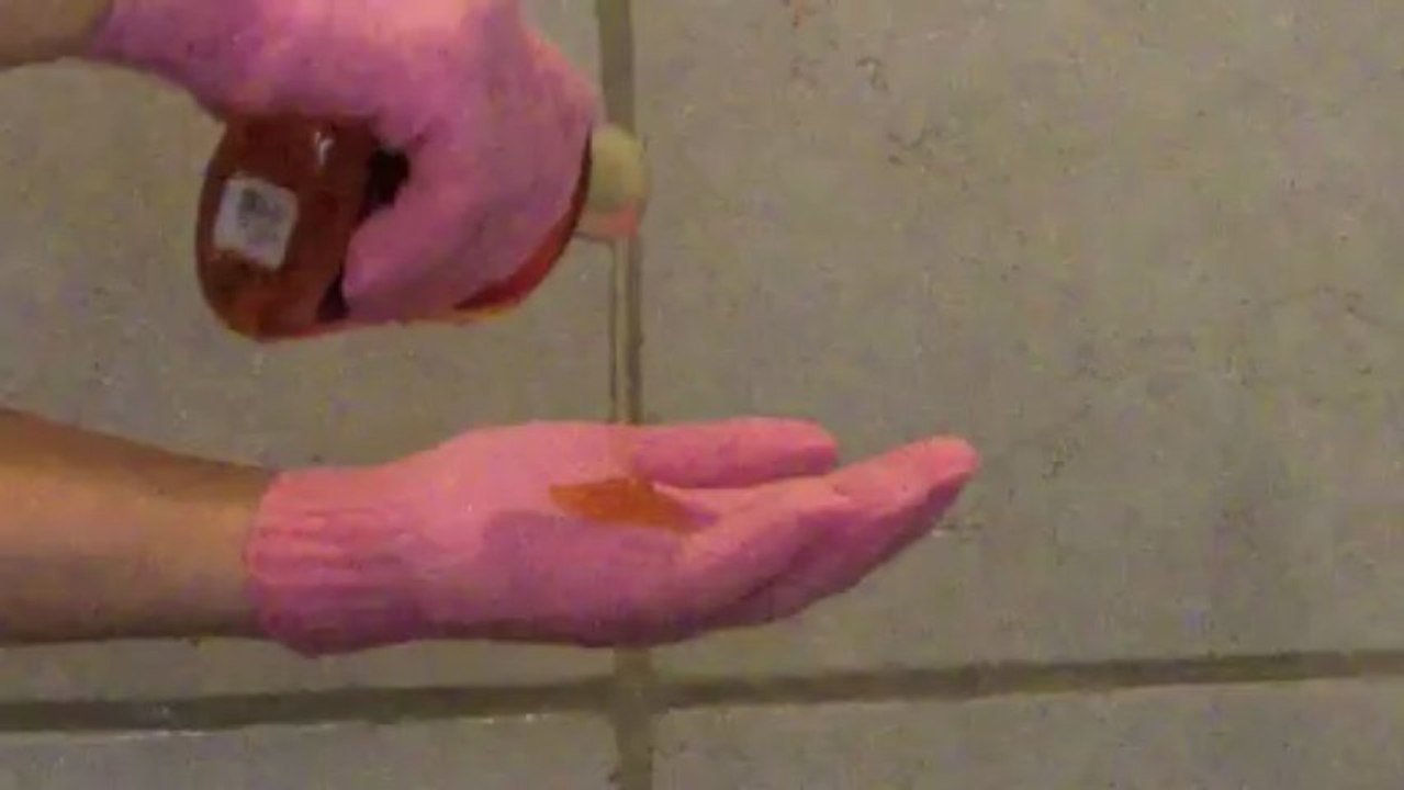 How To Utilize Exfoliating Products And Body Gloves Effectively