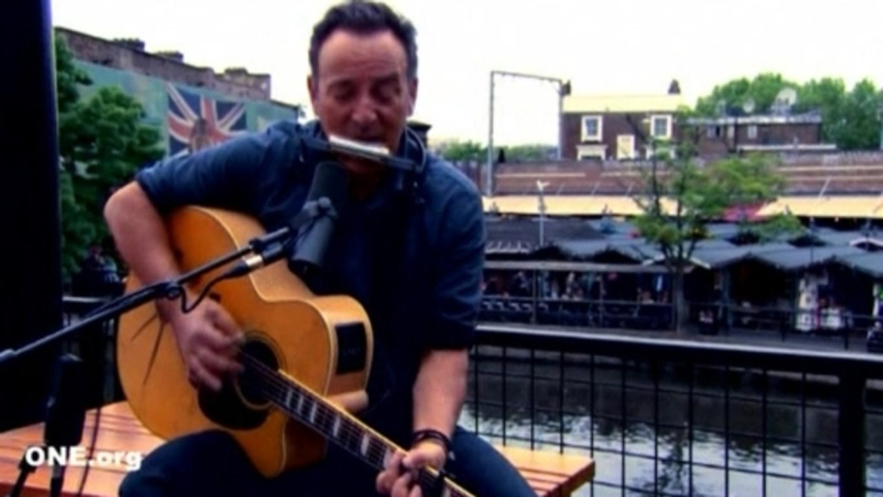 Springsteen releases acoustic version of protest song