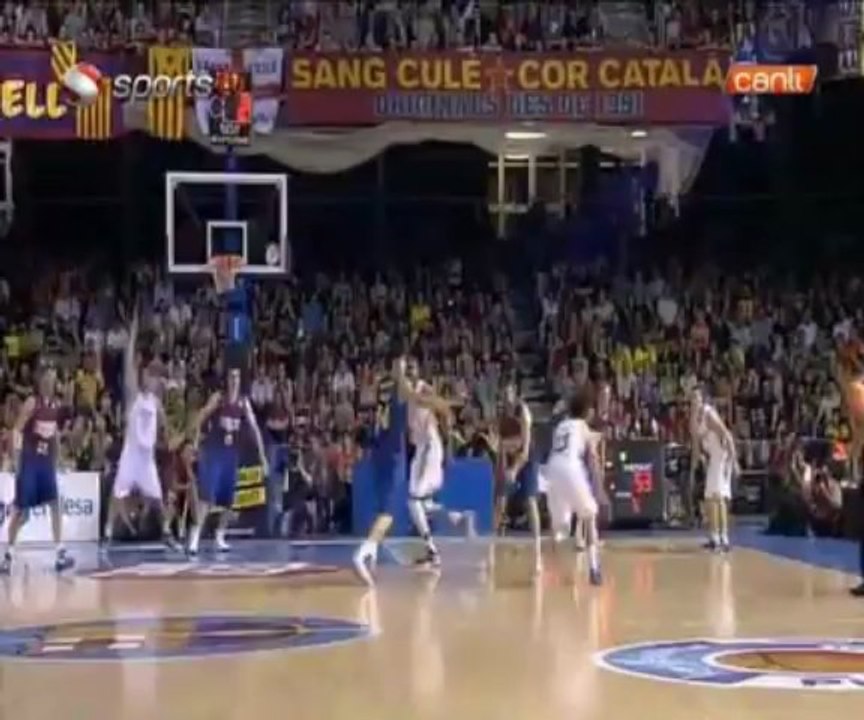 Sergio Llull'un Süre Dolarken Attığı Üç Sayılık Basket