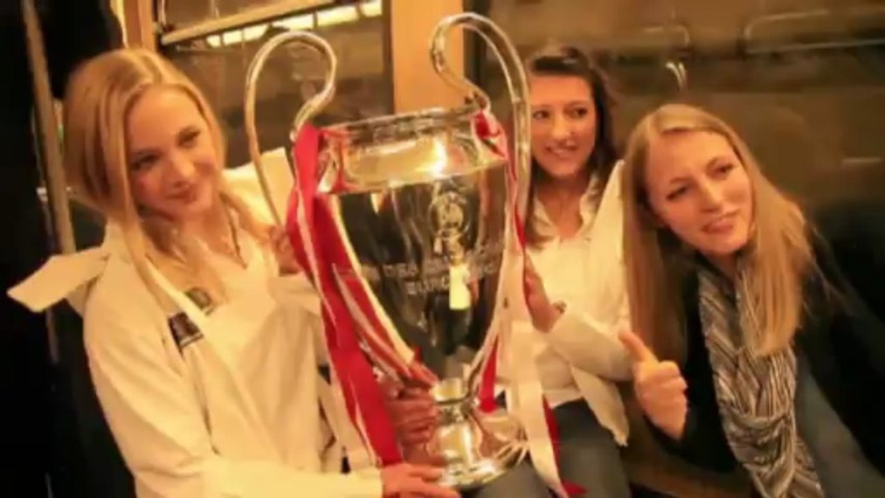 Begeisterung pur! Der CL-Pokal auf Tour durch München