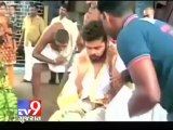 Tv9 Gujarat - Accused of spot fixing Sreesanth offers ritual in Kerala temple