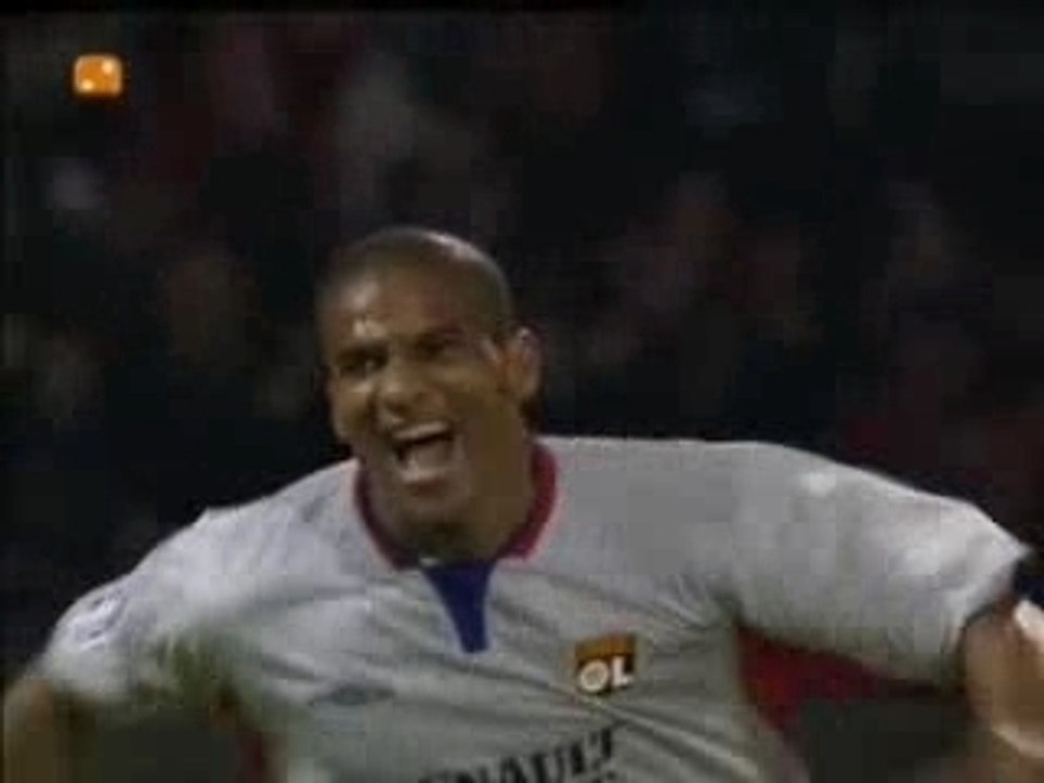 Florent Malouda vs psv eindhoven