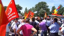 CORTEO E SCIOPERO, CITTA' PARALIZZATA