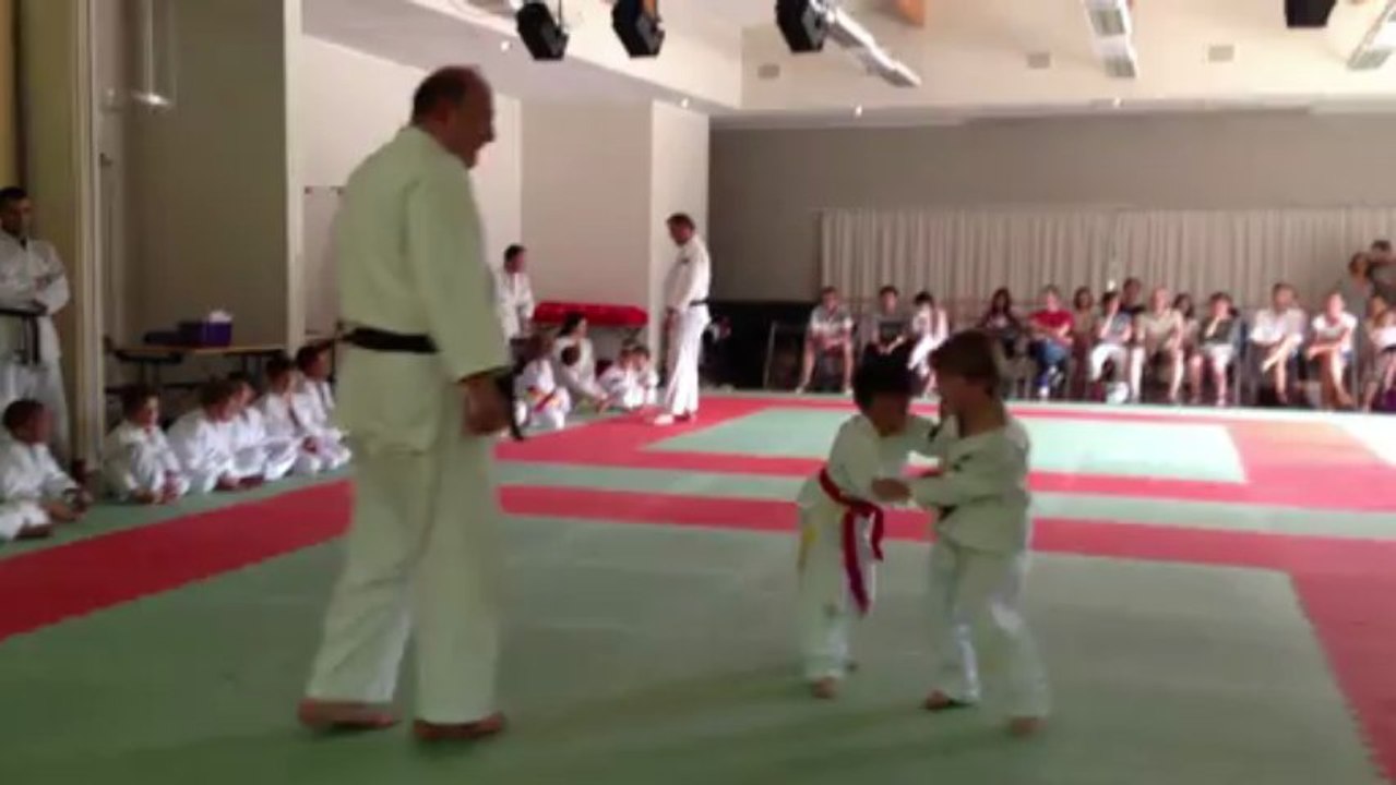 Combat 1 - Tournoi judo ELV 2013