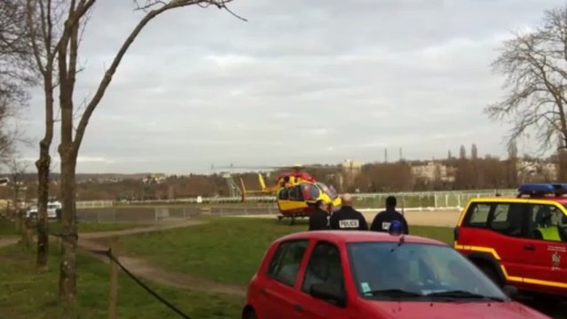hélicoptère EC145 sécurité civile hippodrome de Maisons-Laffitte