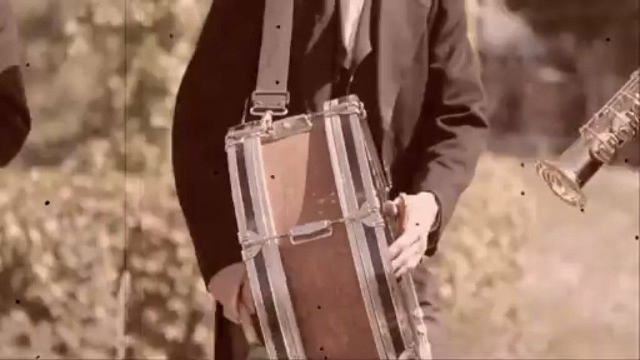 "Alors Petite", par la Fanfare Toto